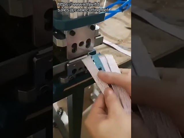 USB 데이터 케이블 생산용 고효율 와이어 내피 박피기