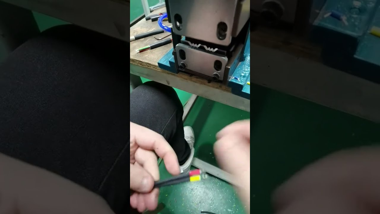 4F 공압식 와이어 스트리핑 머신 실사 촬영 #공장 #기계 #공구