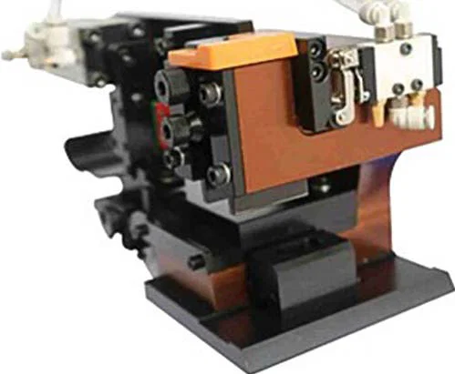 공압 초광폭 횡방향 다이